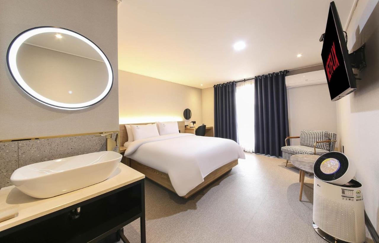 Labe Hotel Чонджу Экстерьер фото