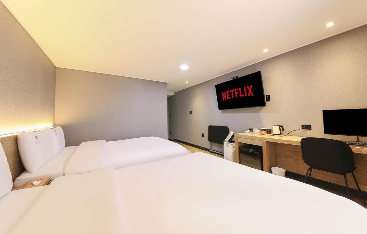 Labe Hotel Чонджу Экстерьер фото